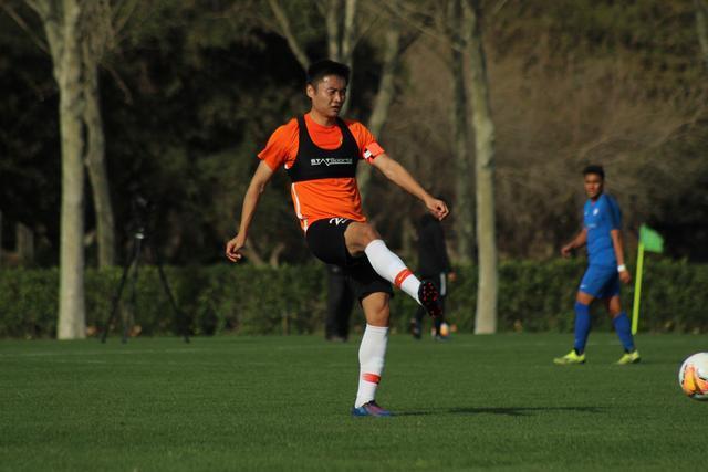 哈登23+8快船虐76人5连胜 步行者送奇才11连败