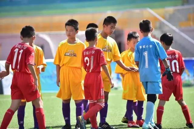 曼晚用FM模拟曼城冬窗操作：引进博尼法斯